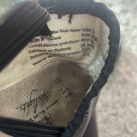 Toddler ballet shoes - Picture 3 of 3